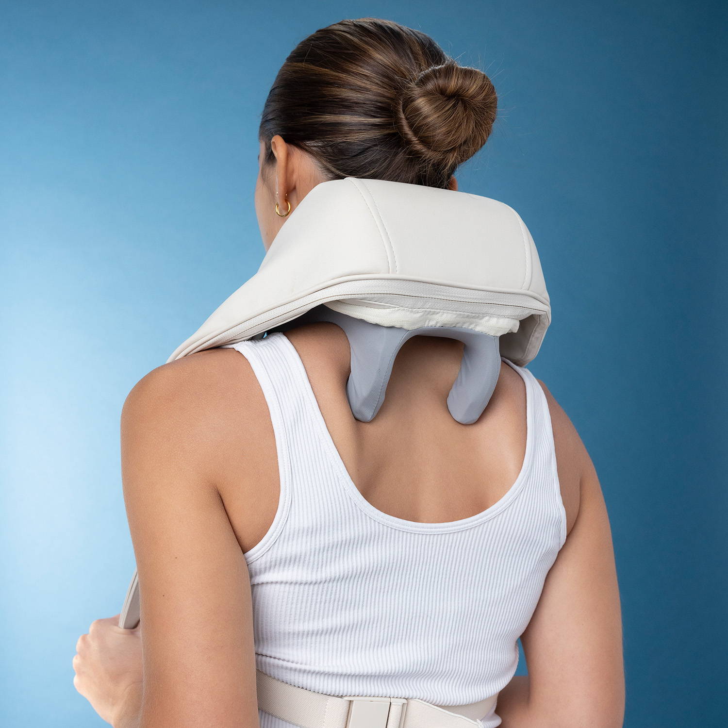 הקאלמה - מכשיר עיסוי אורתופדי מתקדם לצוואר גב וכתפיים מבית פיזיוטק